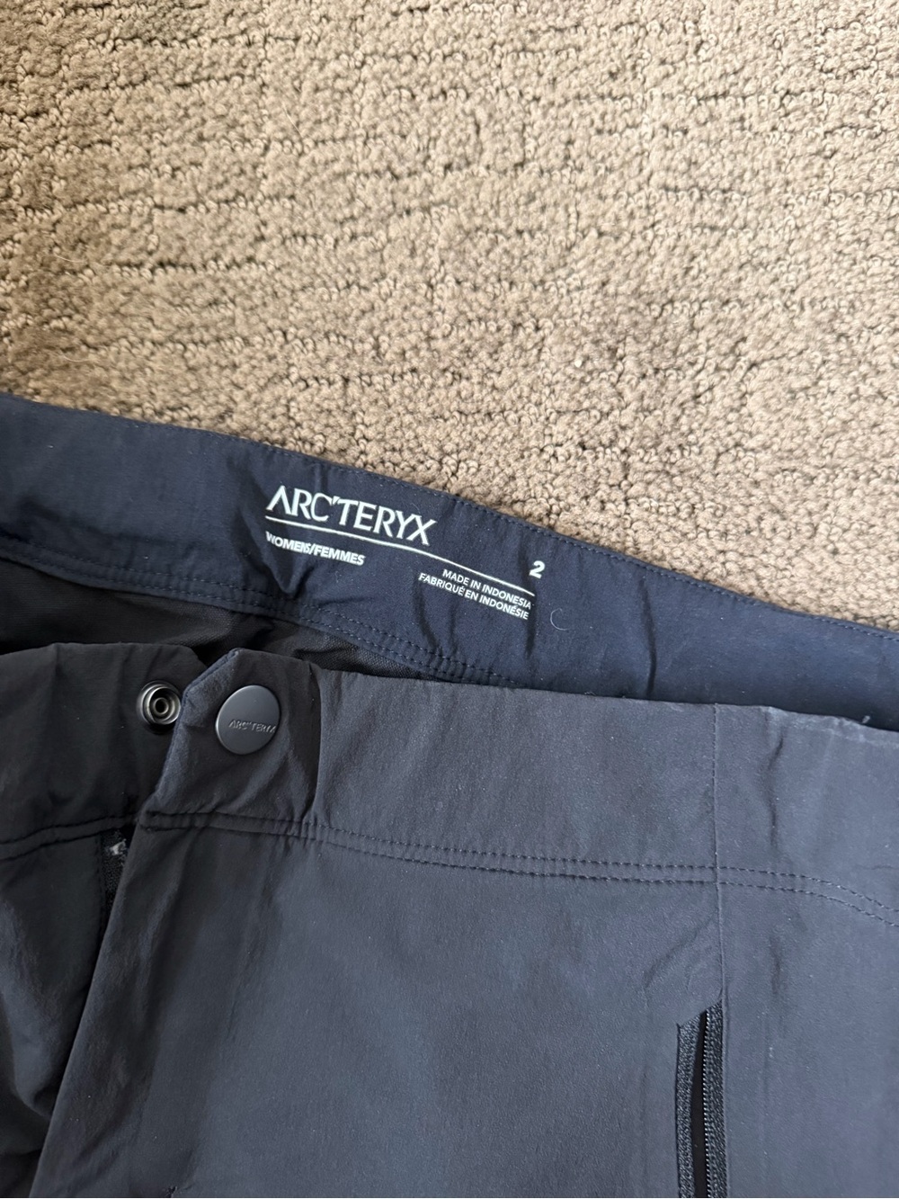 Arc'teryx Black Performance Pants - Picture 4 of 5